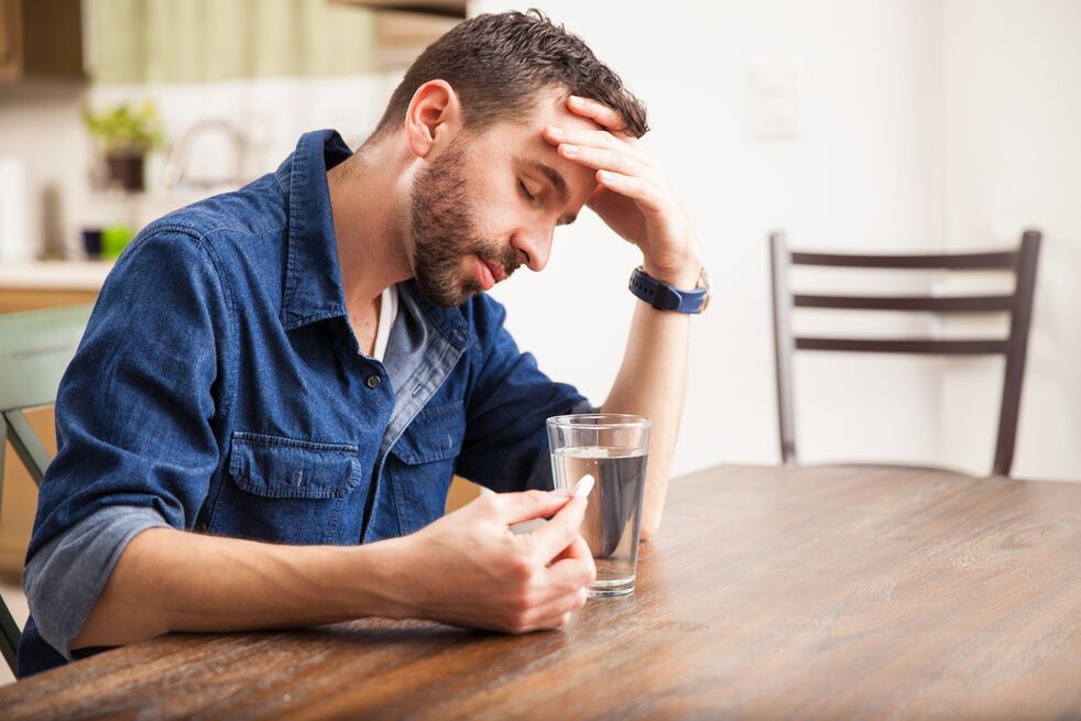 Medicamentos antiinflamatorios y no esteroides para el tratamiento de la prostatitis en un hombre